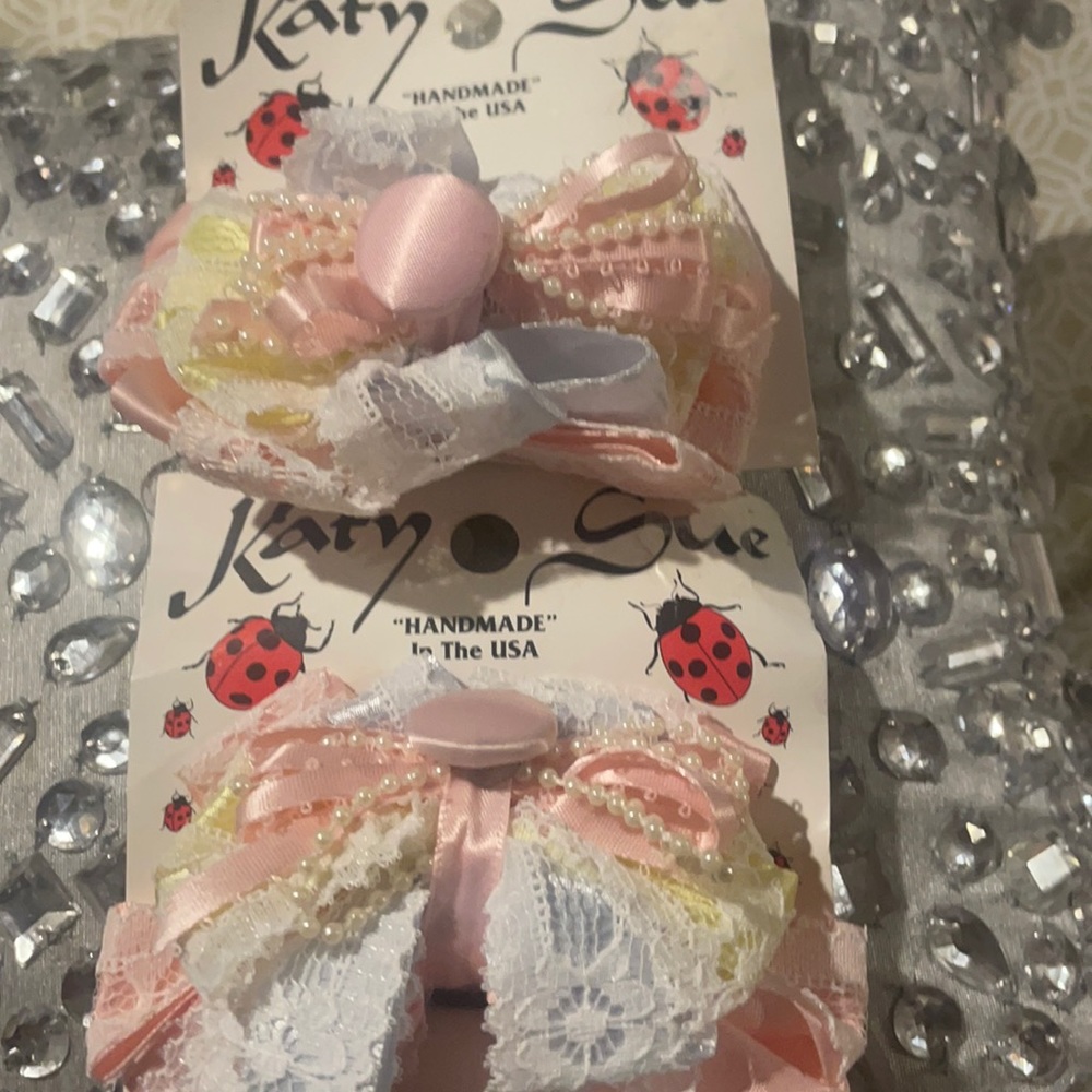 Hair bows